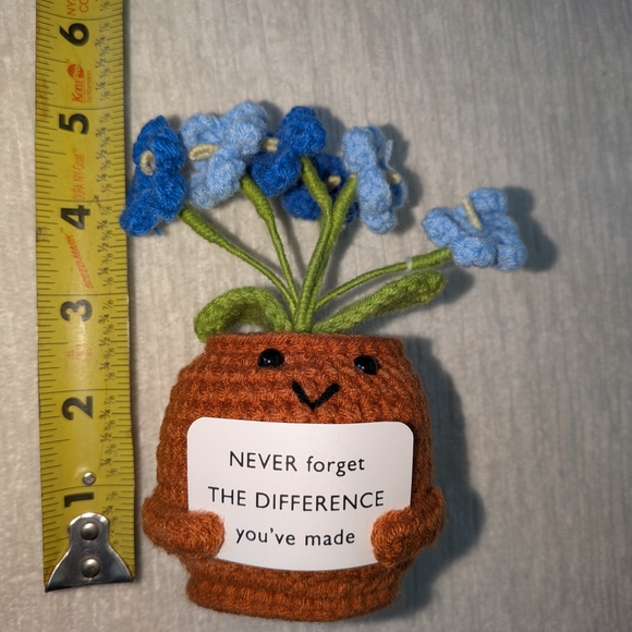 Crocheted Positive Flower Pot with Motivational Message Blue Flowers 5" X 3" - Picture 5 of 6